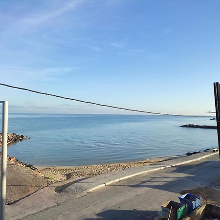 Niros Beachfront Aparthotel Kokkini Hani 外观 照片