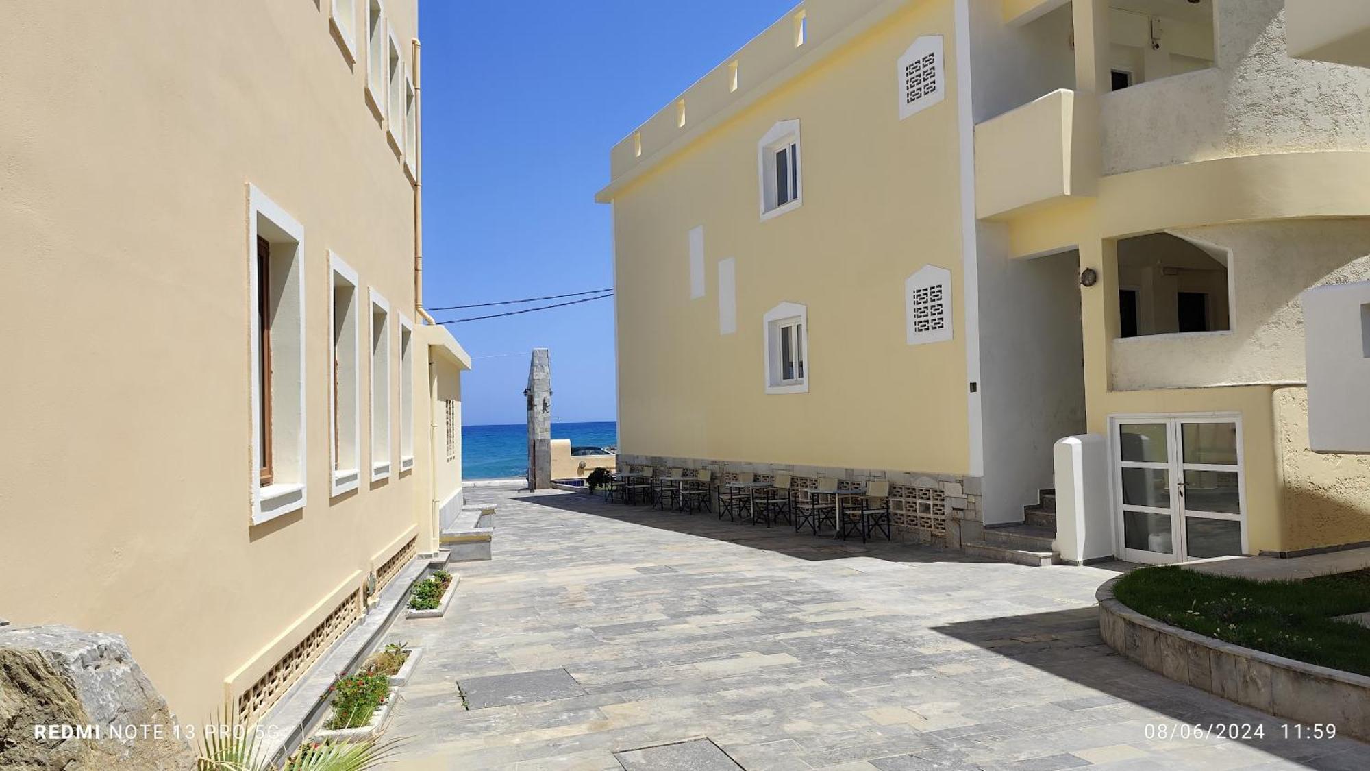 Niros Beachfront Aparthotel Kokkini Hani 外观 照片
