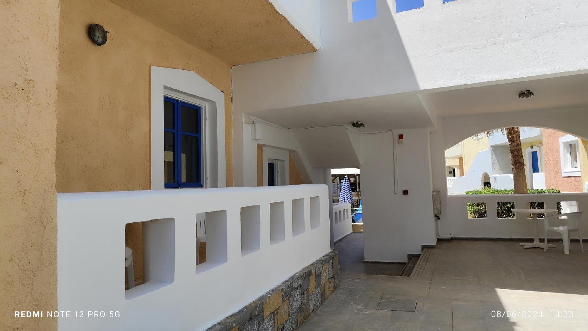Niros Beachfront Aparthotel Kokkini Hani 外观 照片