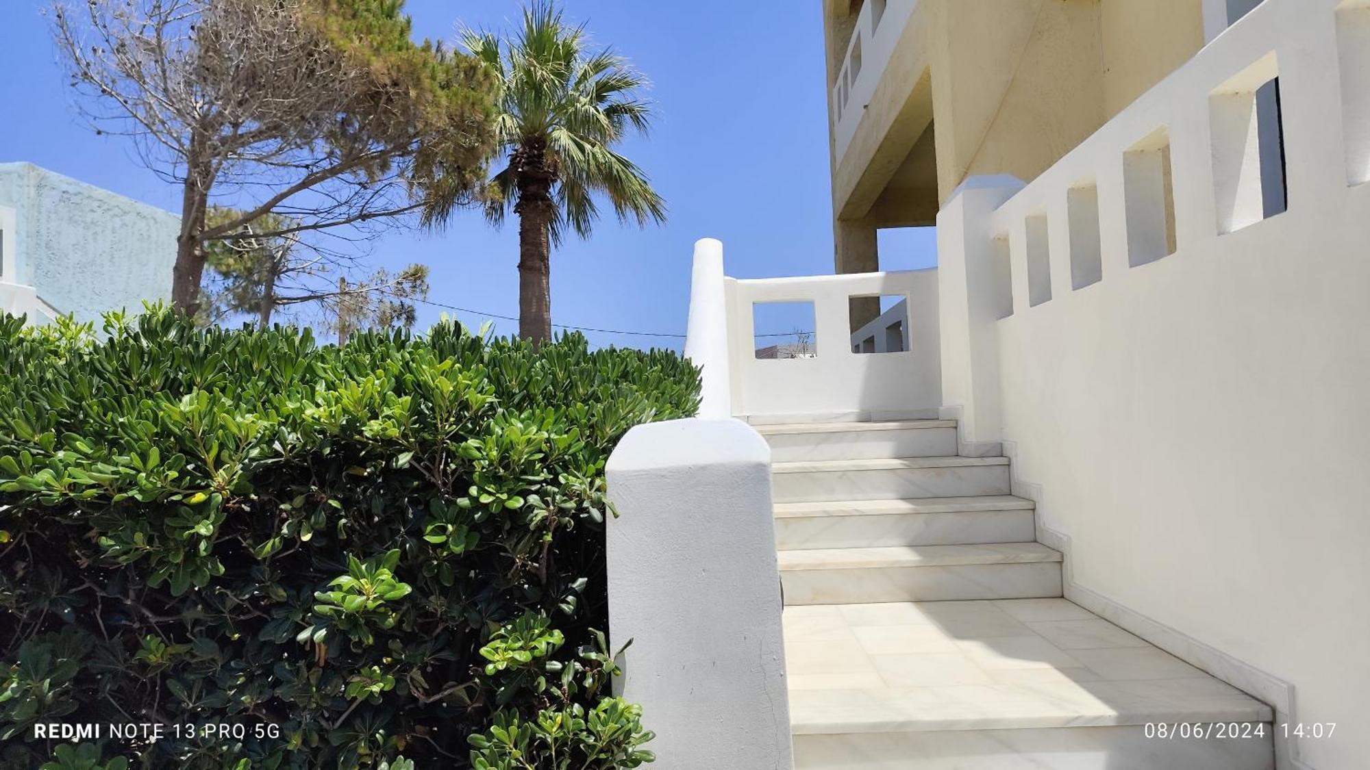 Niros Beachfront Aparthotel Kokkini Hani 外观 照片