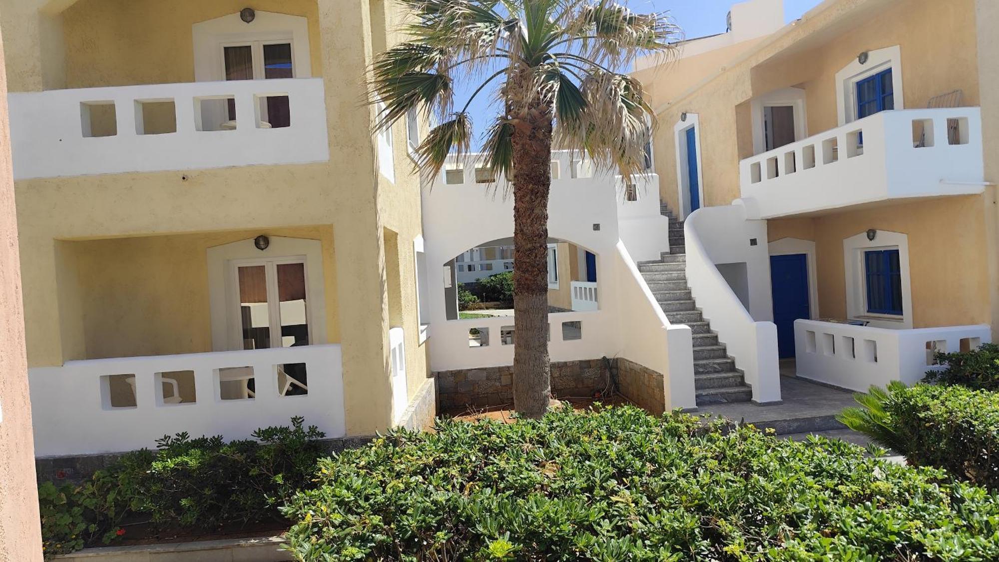 Niros Beachfront Aparthotel Kokkini Hani 外观 照片