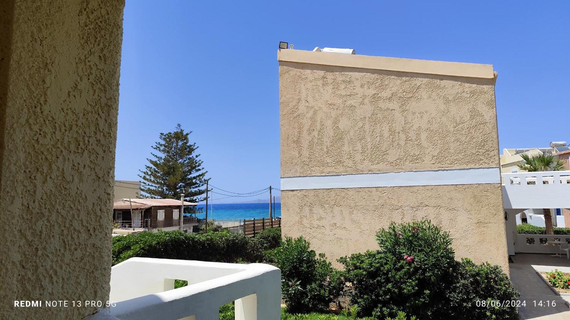 Niros Beachfront Aparthotel Kokkini Hani 外观 照片