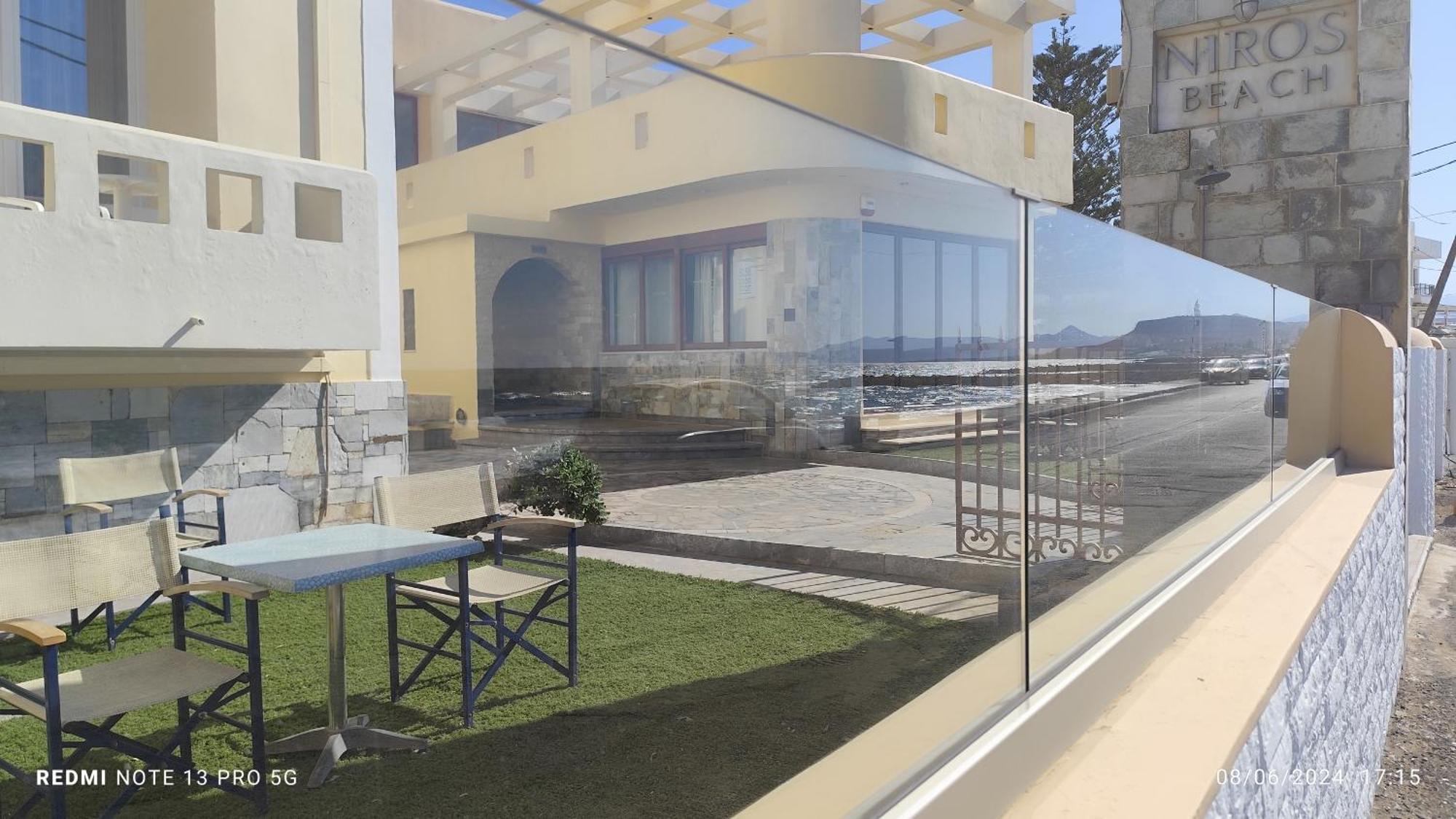 Niros Beachfront Aparthotel Kokkini Hani 外观 照片