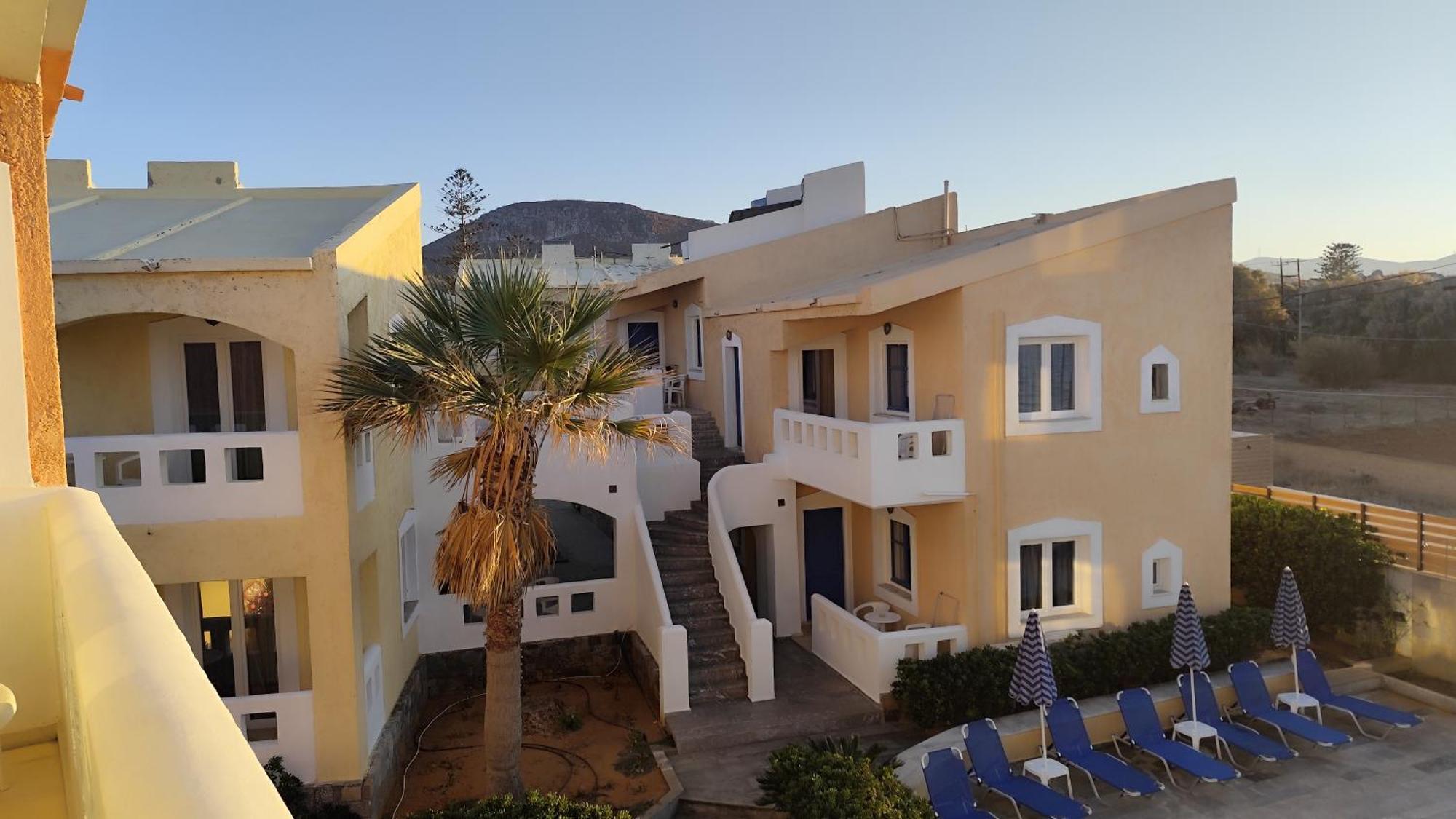Niros Beachfront Aparthotel Kokkini Hani 外观 照片