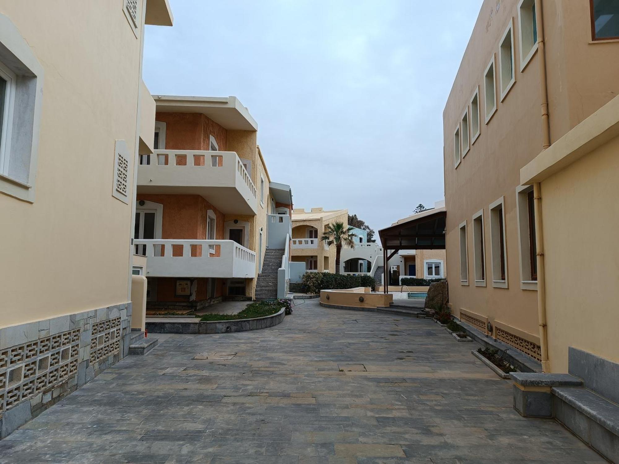 Niros Beachfront Aparthotel Kokkini Hani 外观 照片