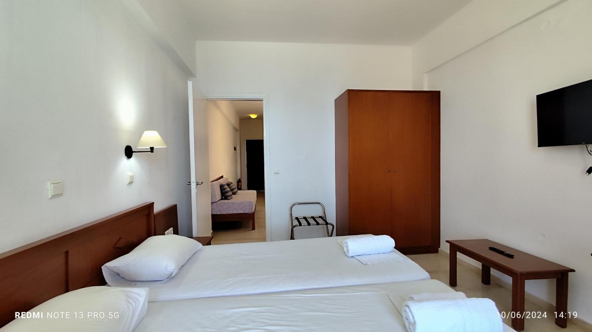 Niros Beachfront Aparthotel Kokkini Hani 客房 照片